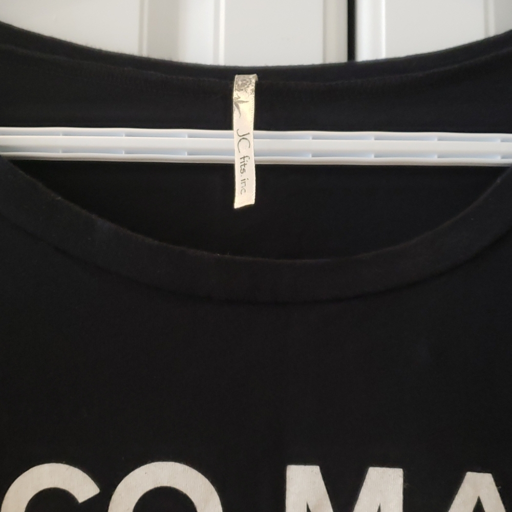 Cropped Tee - Picture 5 of 6